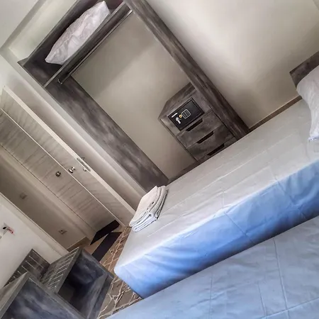 La Casa Di Gio فندق مبيت وإفطار تاورمينا